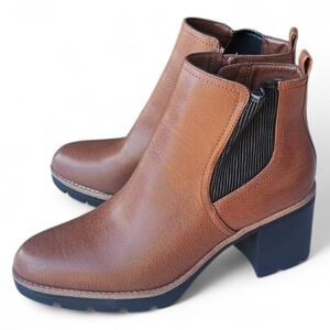 Naturalizer Brown Ankle Booties